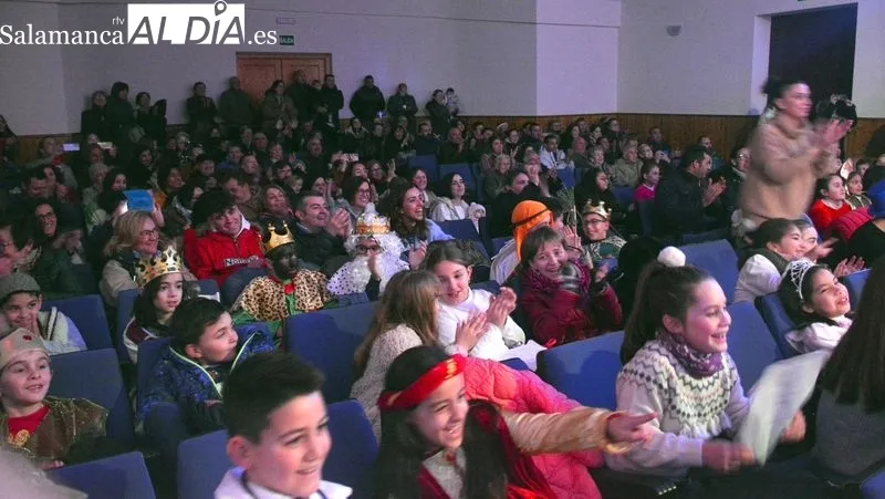 Foto 9 - Los alumnos del colegio Liminares protagonizan un entretenido Festival de Navidad