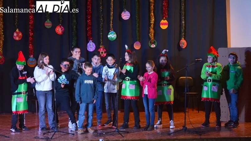 Foto 6 - Los alumnos del colegio Liminares protagonizan un entretenido Festival de Navidad