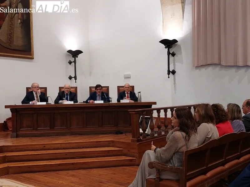 Acto en el Aula Salinas del Edificio de Escuelas Mayores de la Universidad de Salamanca por el 75 Aniversario de los Derechos Humanos. 