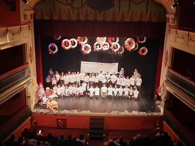 Foto 2 - El esp&iacute;ritu de la Navidad inunda el Cervantes bejarano