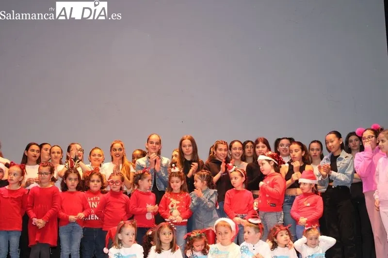 Foto 3 - Segundo festival solidario 'Navidanza'