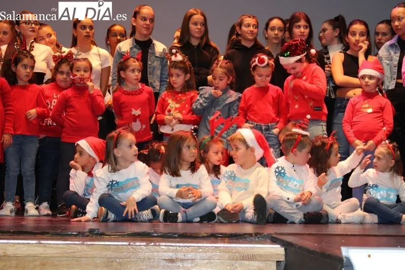 Foto 11 - Segundo festival solidario 'Navidanza'