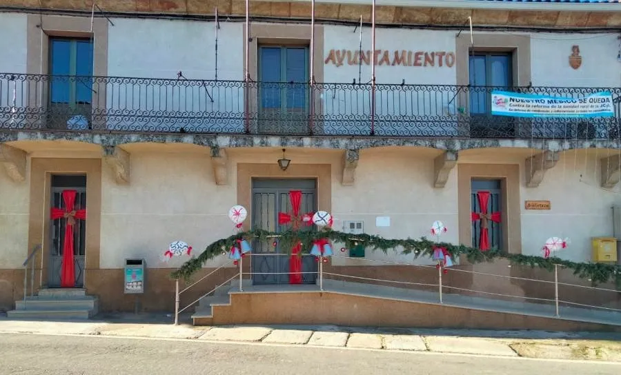 Foto 11 - Los vecinos de El Bod&oacute;n se vuelcan en decorar el municipio