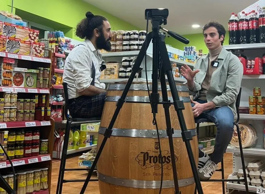 Foto 3 - Alejandro Marcos protagoniza la primera sesi&oacute;n del Almac&eacute;n de Drogas fuera de Mir&oacute;briga