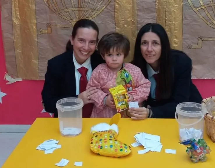 Foto 9 - El Gordo con sabor a chocolate s&iacute; se deja caer por la Escuela Infantil