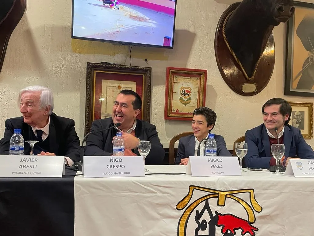Marco Pérez en el Club Taurino de Bilbao