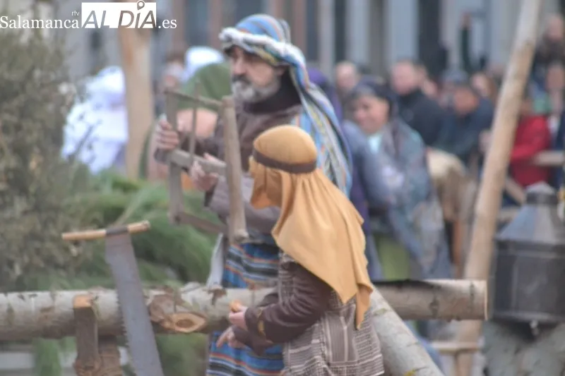 Foto 2 - Multitudinario y esperado: As&iacute; se ha vivido el exitoso Bel&eacute;n Viviente en Santiago de la Puebla