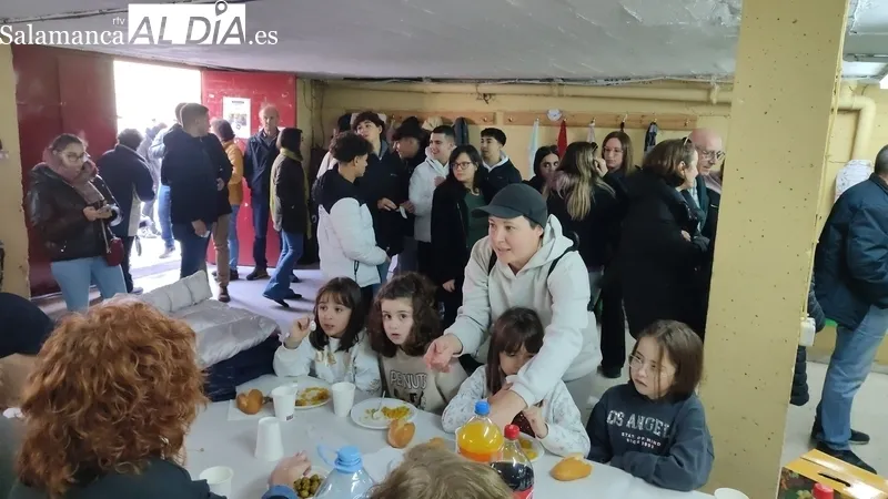 Foto 4 - &Eacute;xito de participaci&oacute;n en la jornada solidaria a favor de Ariadna en Aldead&aacute;vila