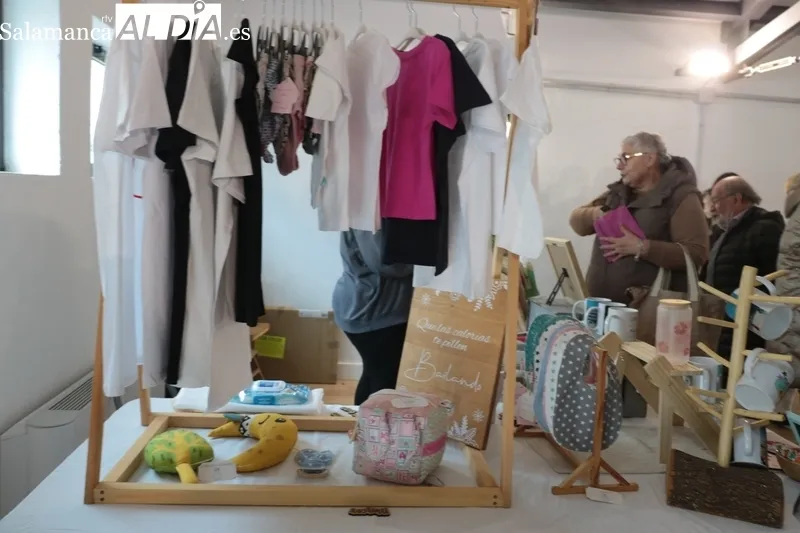 Concurrido Mercadillo navideño celebrado en Vitigudino este viernes día de la Inmaculada / CORRAL