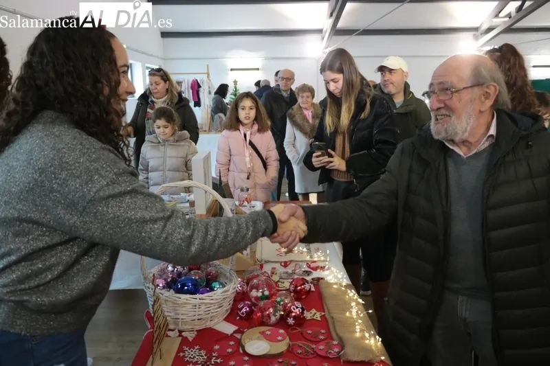 Concurrido Mercadillo navideño celebrado en Vitigudino este viernes día de la Inmaculada / CORRAL