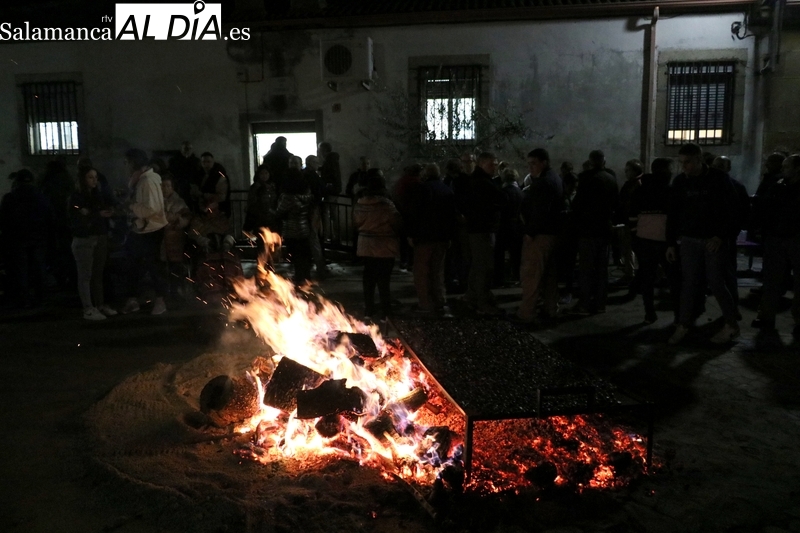 Gran castañada en Vilvestre con Feria Navideña y los hermanos Rivas / CORRAL