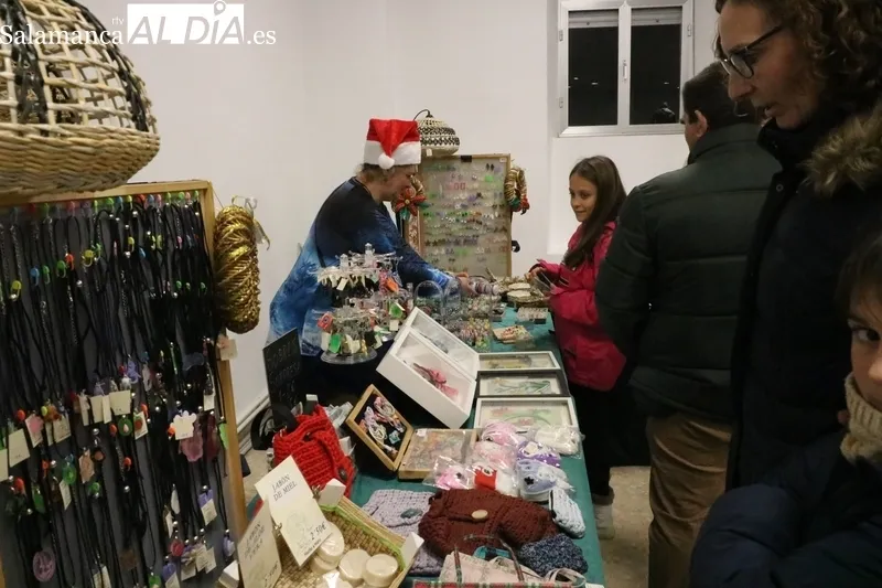 Gran castañada en Vilvestre con Feria Navideña y los hermanos Rivas / CORRAL
