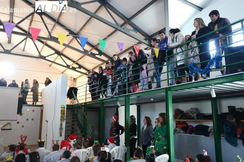 Gala de Navidad del CEIP Manuel Moreno Blanco en Vitigudino / CORRAL