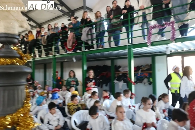 Gala de Navidad del CEIP Manuel Moreno Blanco en Vitigudino / CORRAL
