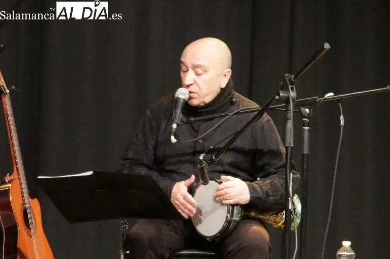 Actuación de Nativitas en Vitigudino / CORRAL