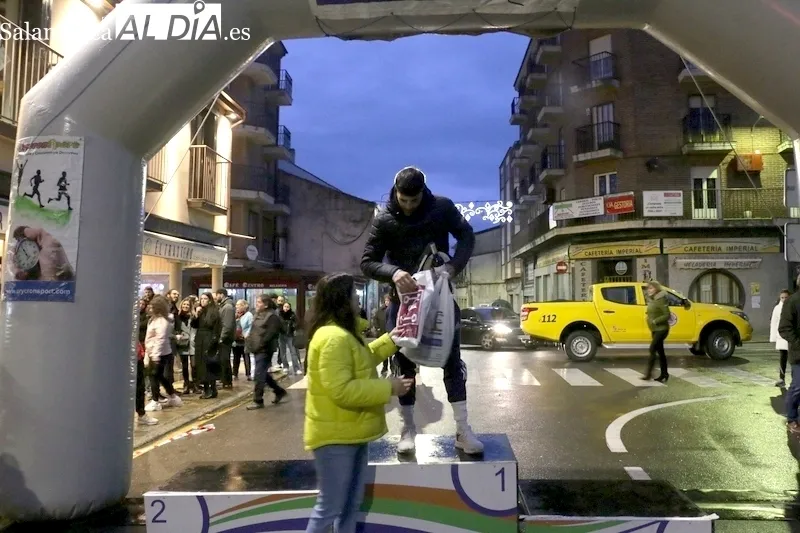 A pesar de la lluvia, buena participación en la XXIII San Silvestre ADOS de Vitigudino / CORRAL