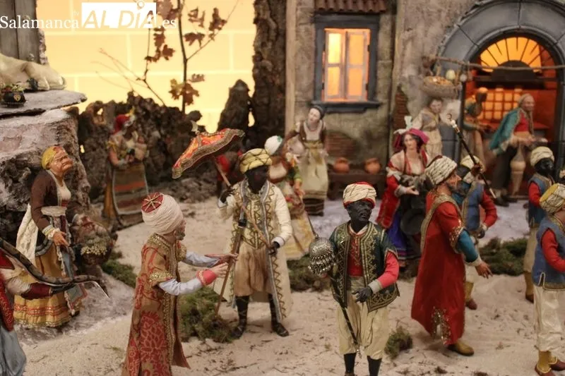 Foto 8 - Los Carmelitas estrenan un Bel&eacute;n Napolitano con las figuras de Santa Teresa y San Juan de la Cruz