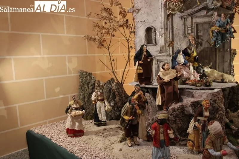 Foto 7 - Los Carmelitas estrenan un Bel&eacute;n Napolitano con las figuras de Santa Teresa y San Juan de la Cruz