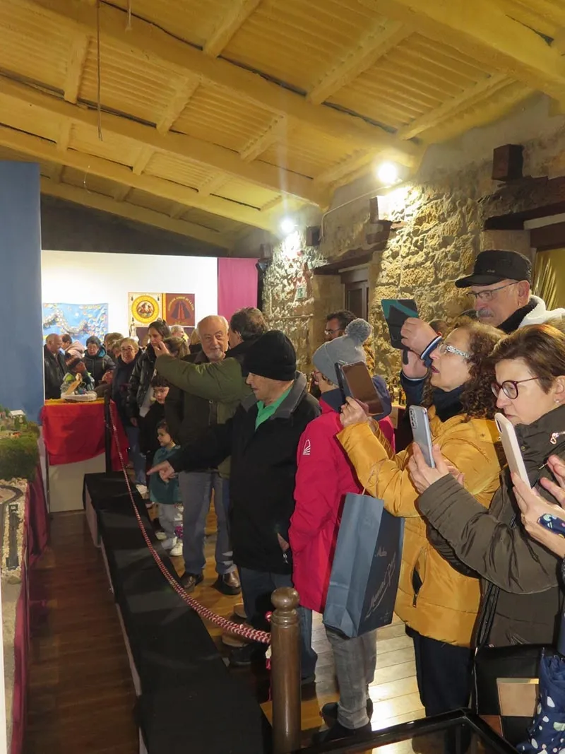 Foto 9 - La muestra de Belenes de B&eacute;jar abre sus puertas