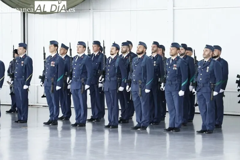 Imágenes del acto en Matacán por Nuestra Señora de Loreto, Patrona de la Aviación. Fotos: David Sañudo.