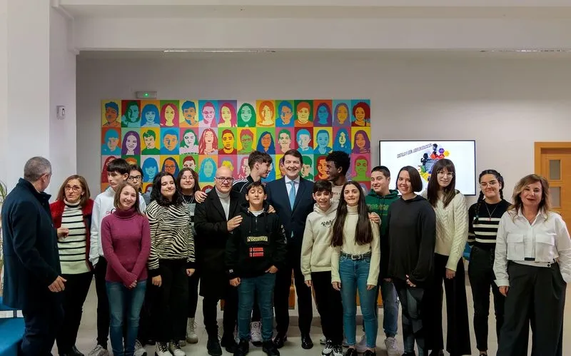 Alfonso Fernández Mañueco ha despedido 2023 con su tradicional mensaje de fin de año desde el IES María de Molina de Zamora