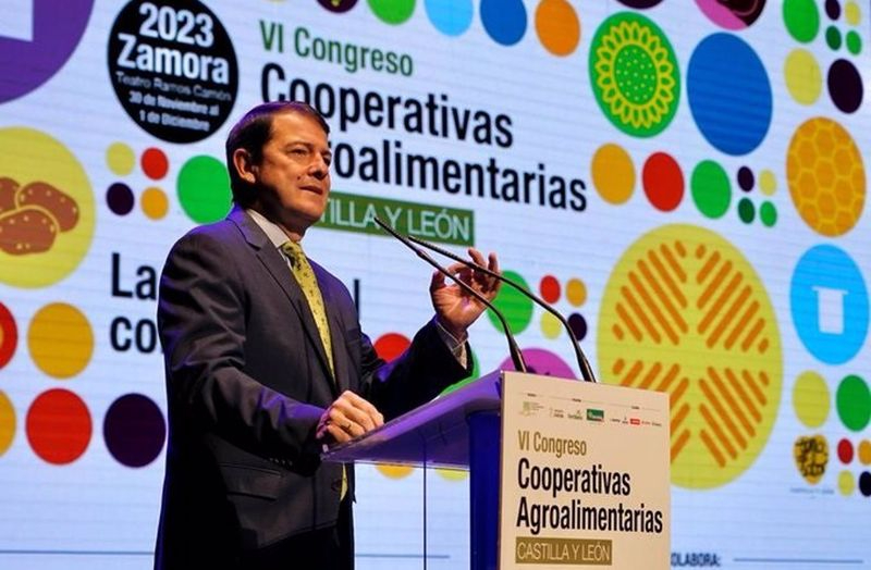 Mañueco interviene en el VI Congreso de Cooperativas Agroalimentarias. Foto URCACYL