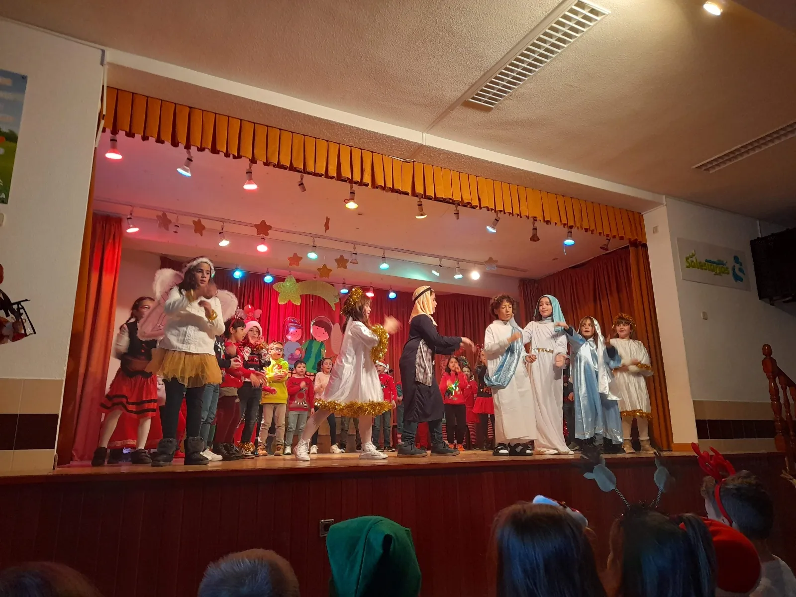 Celebraciones navideñas en el Colegio San Juan Bosco.