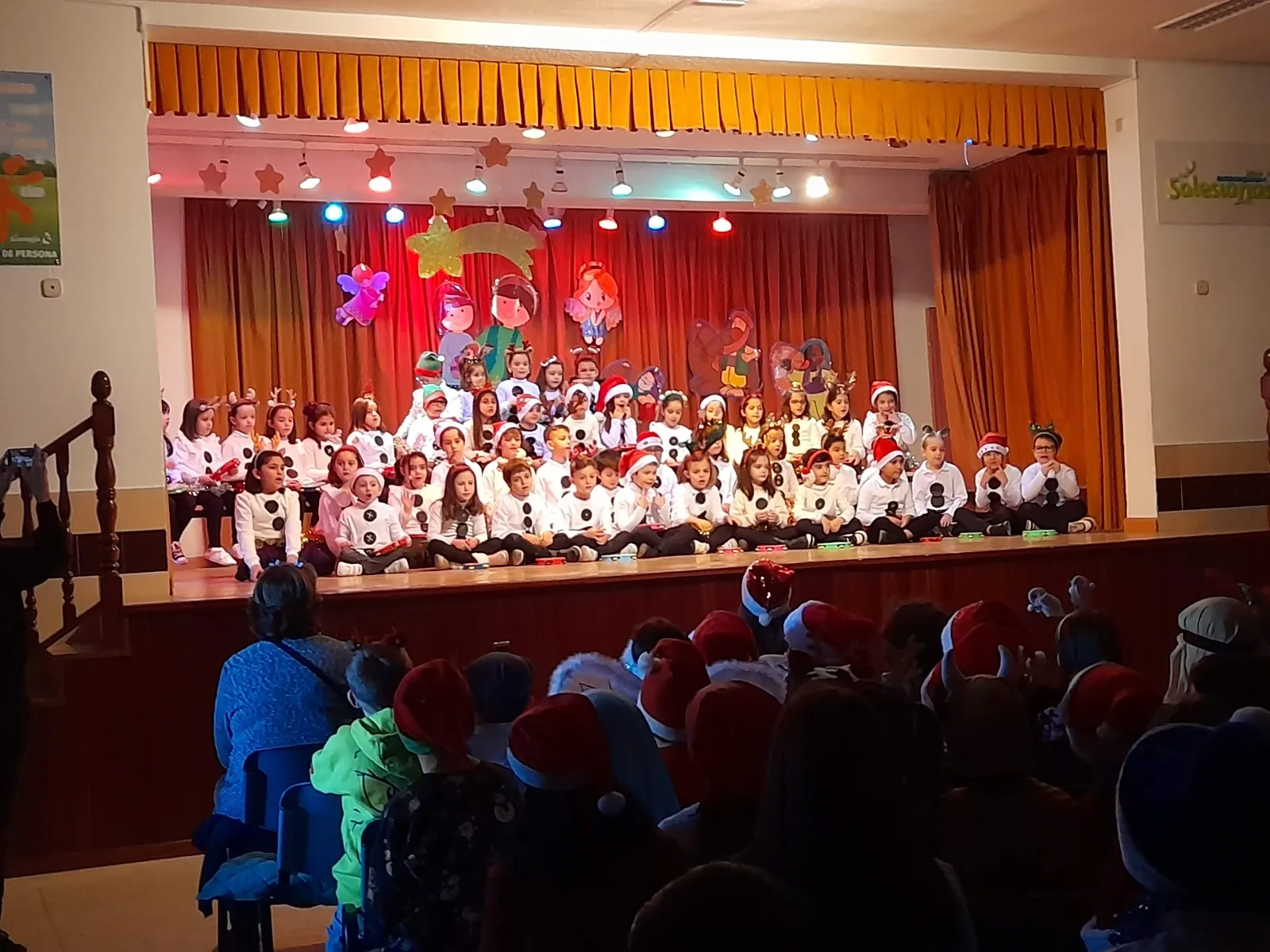 Celebraciones navideñas en el Colegio San Juan Bosco.