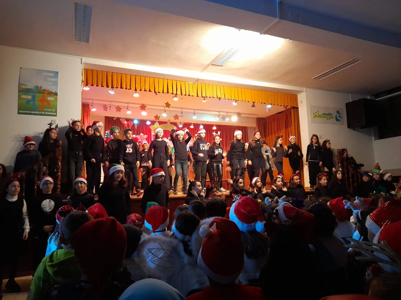 Celebraciones navideñas en el Colegio San Juan Bosco.