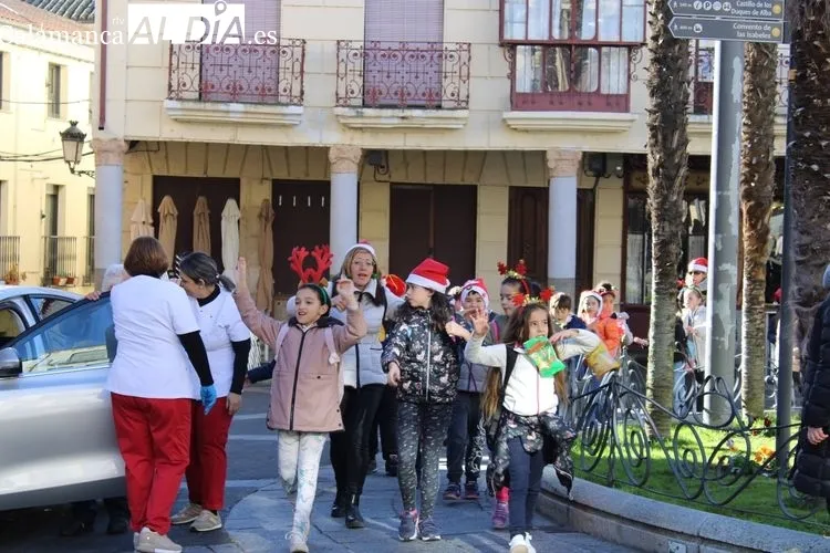 Foto 4 - El Colegio Santa Teresa adelanta la Nochevieja&nbsp;