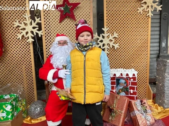 Foto 11 - Pap&aacute; Noel llega a la villa ducal rodeado de motos
