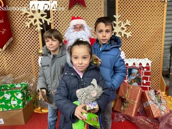 Foto 10 - Pap&aacute; Noel llega a la villa ducal rodeado de motos
