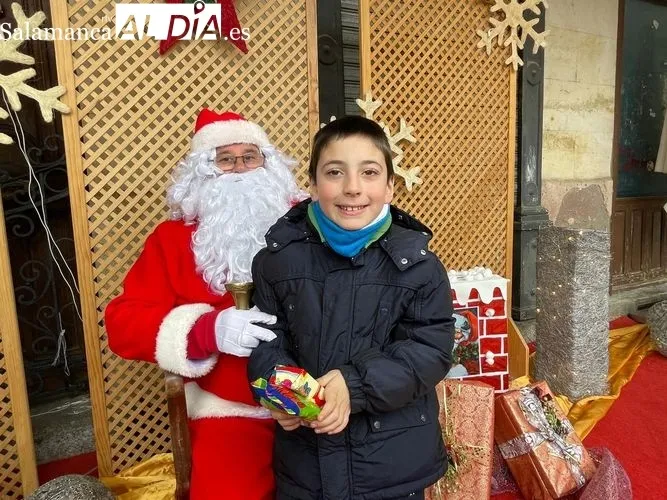 Foto 8 - Pap&aacute; Noel llega a la villa ducal rodeado de motos
