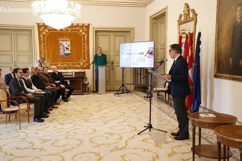 Entrega de los Premios Ciudad de Salamanca de Novela y Poesía de la edición 2023 en el Ayuntamiento. Foto de David Sañudo