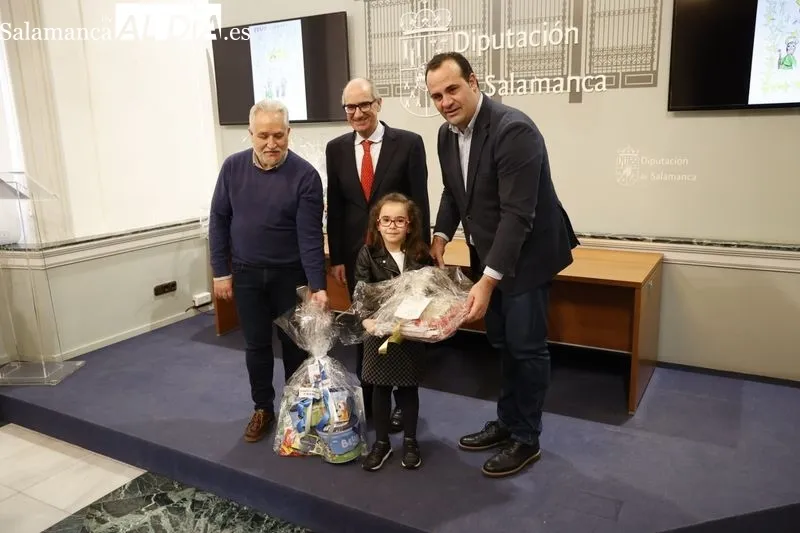 Entrega de los premios escolares del IX Concurso de Postales Navideñas