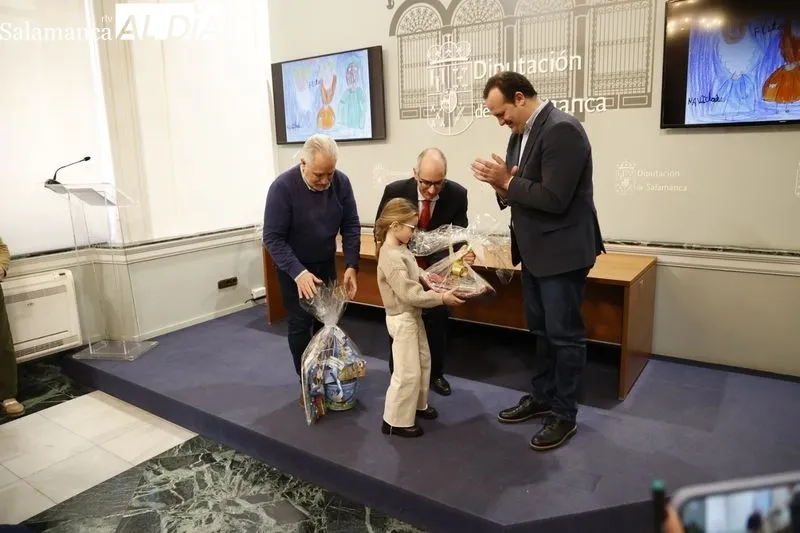 Entrega de los premios escolares del IX Concurso de Postales Navideñas