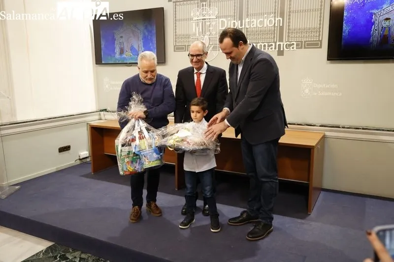 Entrega de los premios escolares del IX Concurso de Postales Navideñas