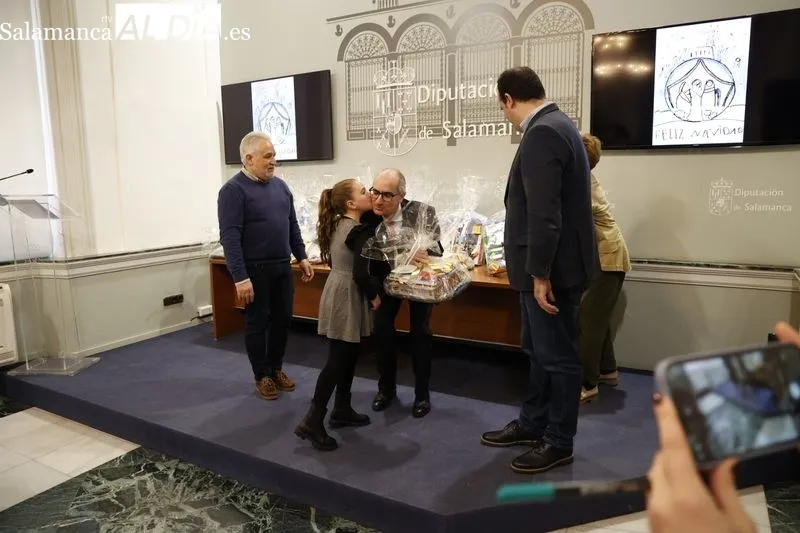Entrega de los premios escolares del IX Concurso de Postales Navideñas
