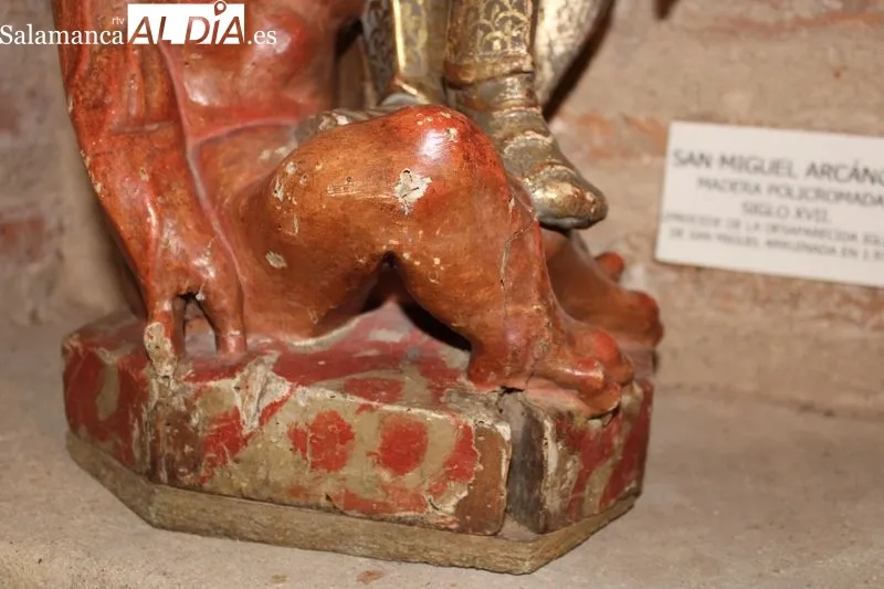 Foto 6 - La imagen de San Miguel comienza su periodo de restauraci&oacute;n&nbsp;