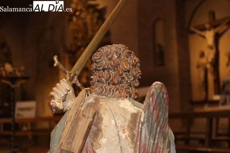 Foto 5 - La imagen de San Miguel comienza su periodo de restauraci&oacute;n&nbsp;
