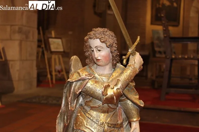 Foto 2 - La imagen de San Miguel comienza su periodo de restauraci&oacute;n&nbsp;