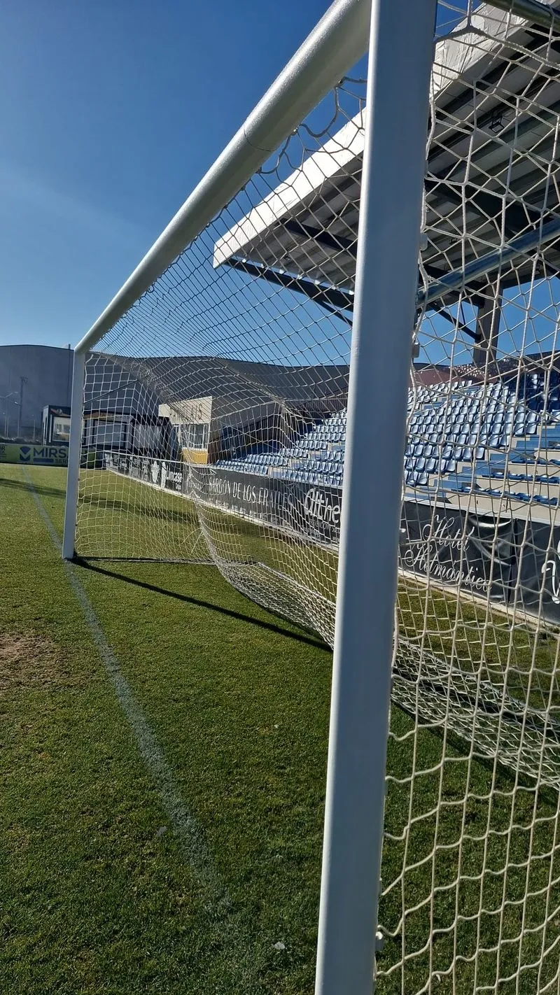 Mejoras en el Reina Sofía antes del partido contra el Villarreal. Fotos: Unionistas de Salamanca