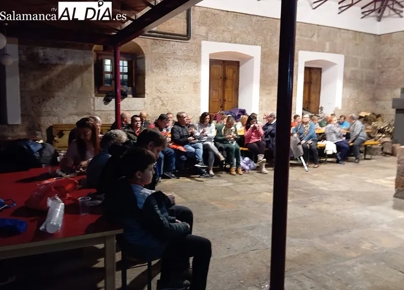 Cocido solidario en San Felices de los Gallegos organizado por la Asociación Cultural Alhóndiga