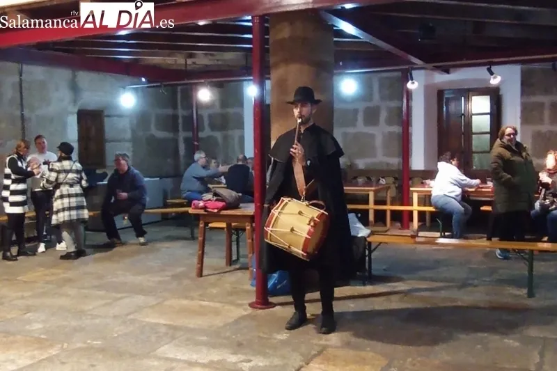 Cocido solidario en San Felices de los Gallegos organizado por la Asociación Cultural Alhóndiga