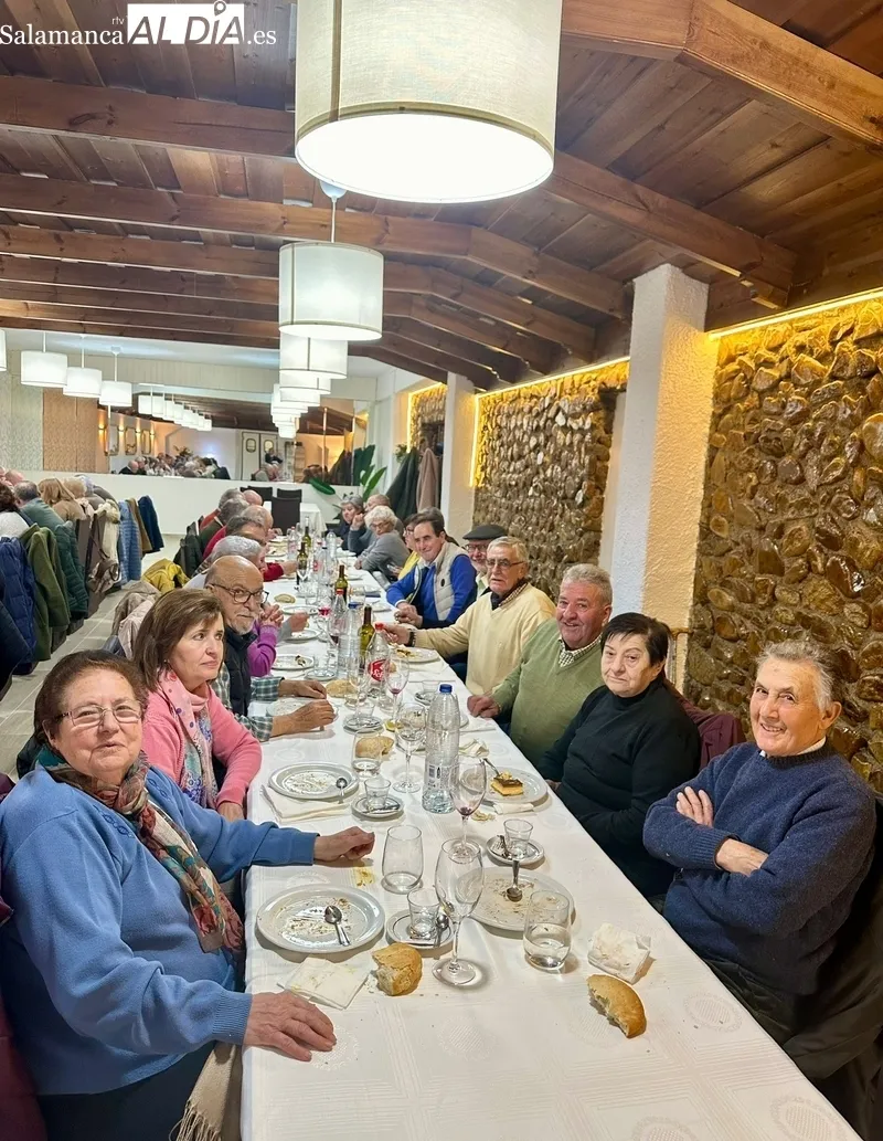 Tras la asamblea se celebró una comida en el Restaurante El Quijote de Vitigudino, pagada a escote por los asistentes 