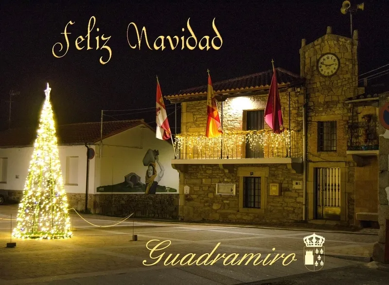 Foto 3 - Pap&aacute; Noel deja sus regalos a los ni&ntilde;os de Guadramiro 