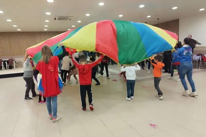 Foto 8 - Los m&aacute;s peque&ntilde;os de Villarino se adelantan en la celebraci&oacute;n de la Nochevieja