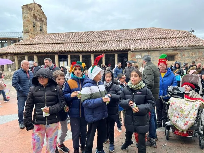 Foto 5 - Los m&aacute;s peque&ntilde;os de Carbajosa dan la bienvenida a 2024