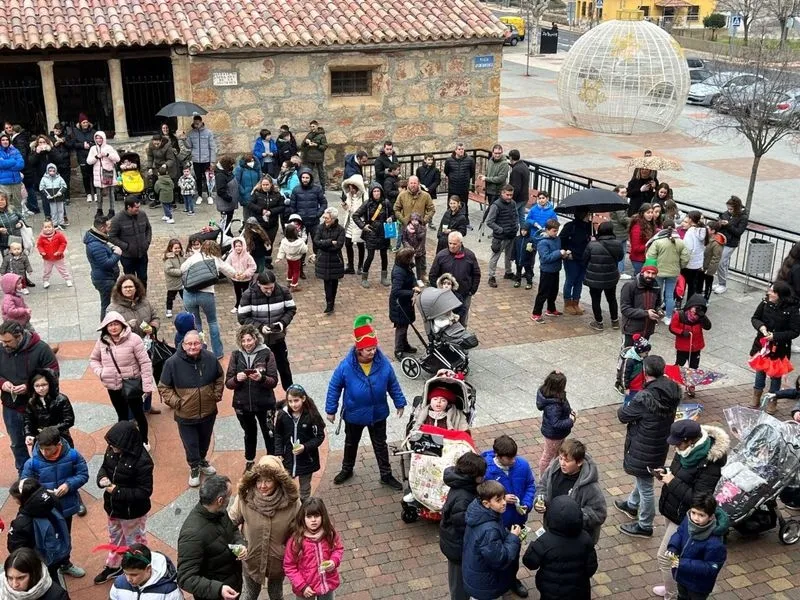Foto 10 - Los m&aacute;s peque&ntilde;os de Carbajosa dan la bienvenida a 2024