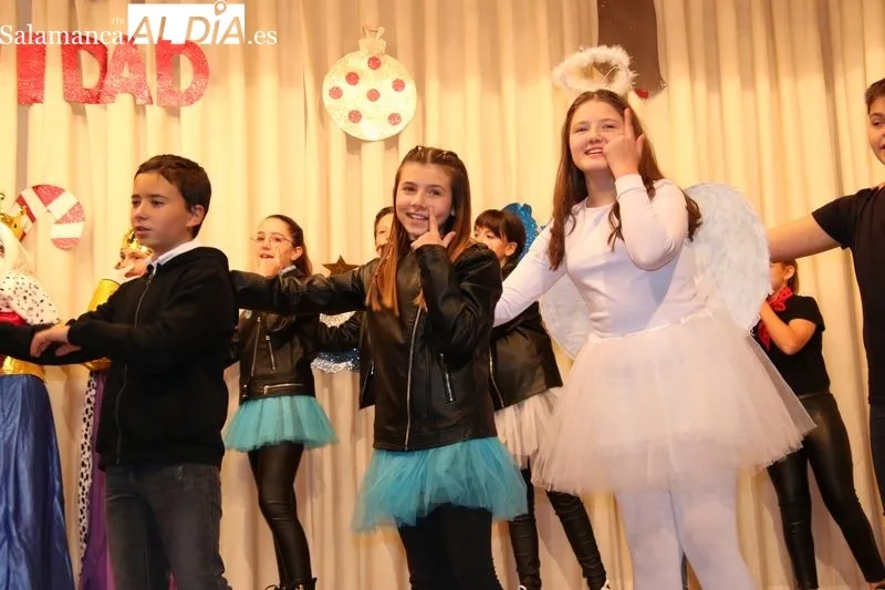 Foto 2 - Las actuaciones de Navidad tocan a su fin en el Colegio Santa Isabel